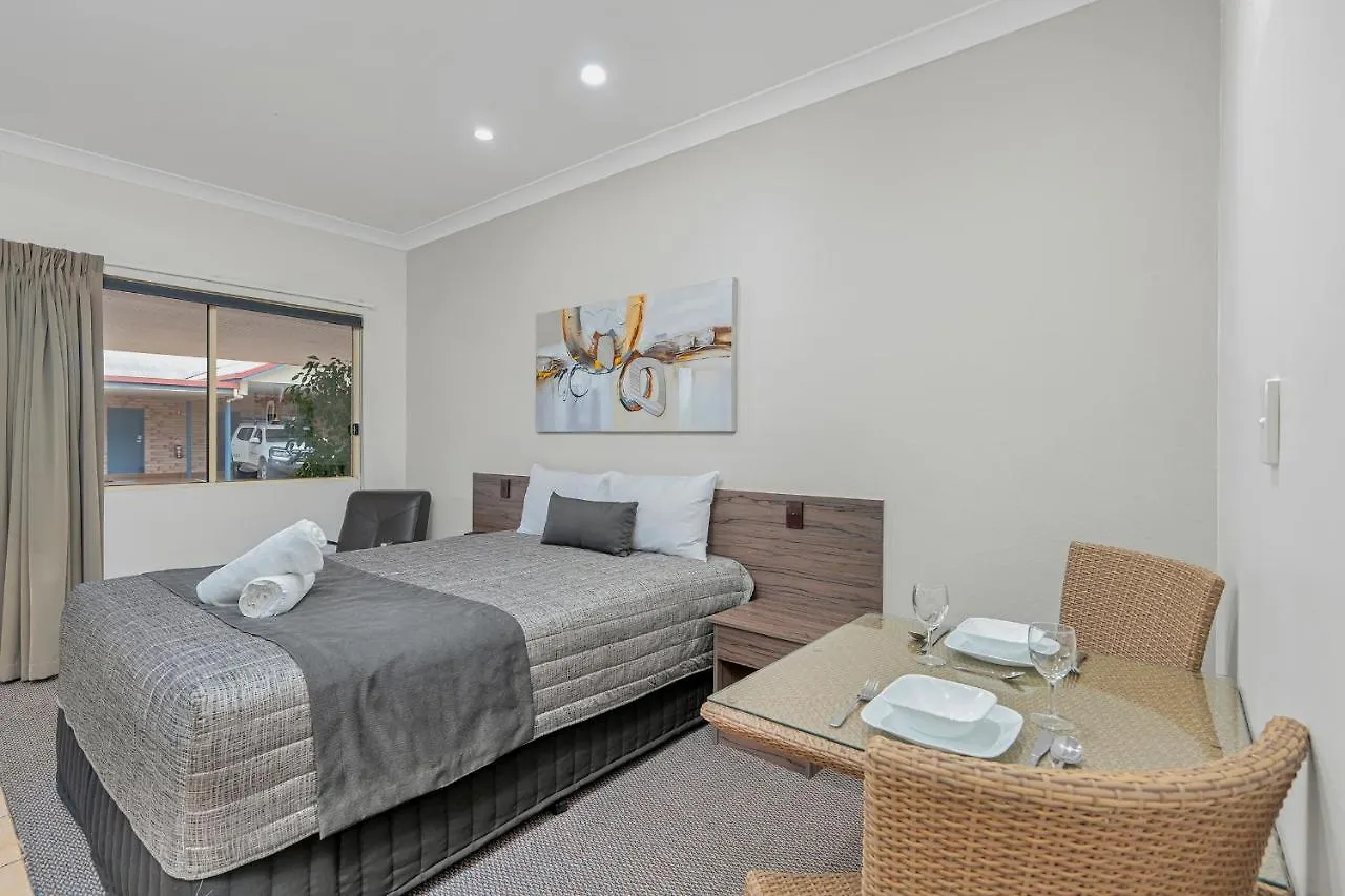 Midlander Motor Inn Emerald 4*,