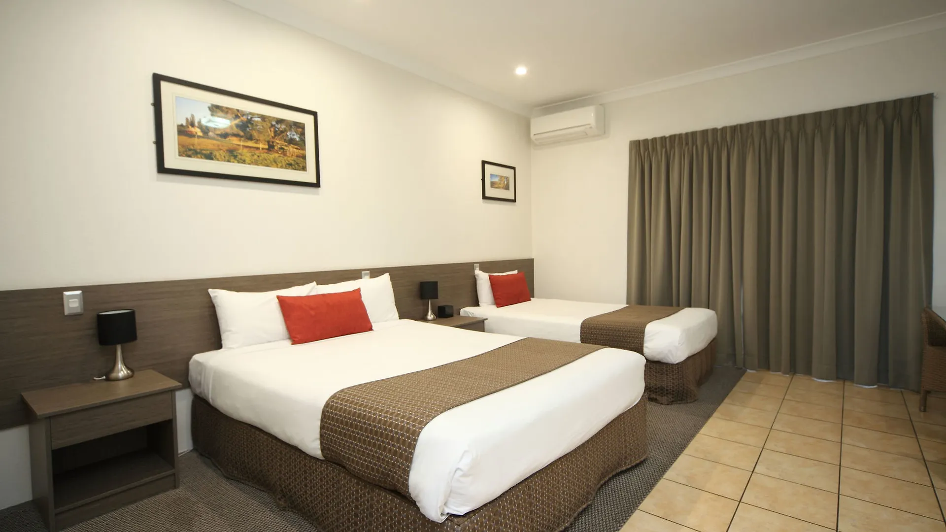 Hotel Midlander Motor Inn Emerald